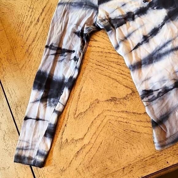 Tie Dye size S hooded top back slit Balance Collection - Picture 2 of 9